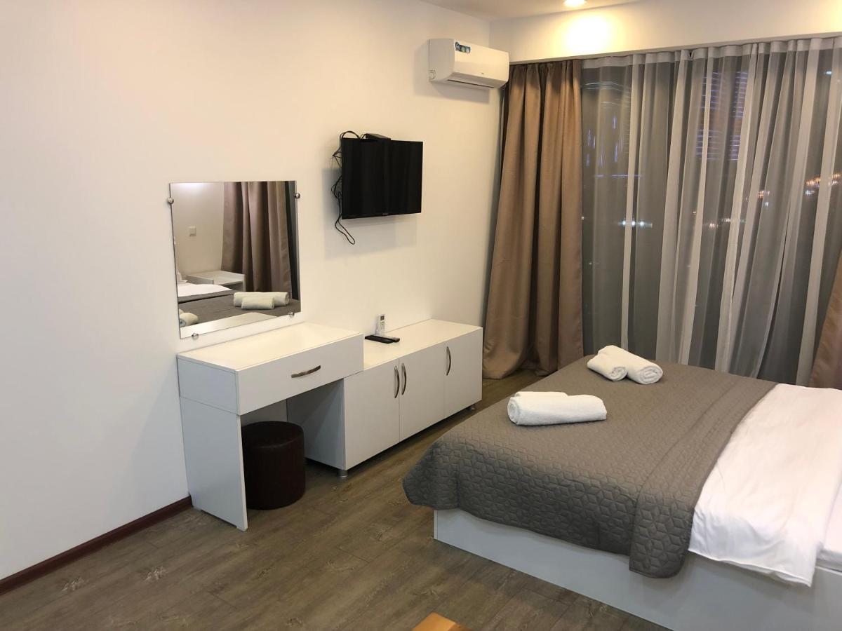 Panorama Beach Tower 巴统 外观 照片